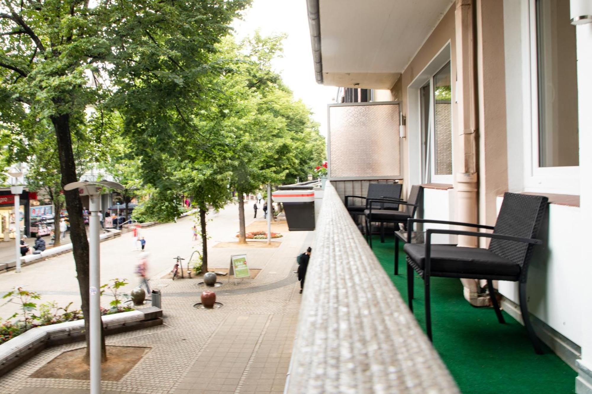 Me Living Bad Pyrmont Innenstadt 10 Meter Balkon Exterior foto