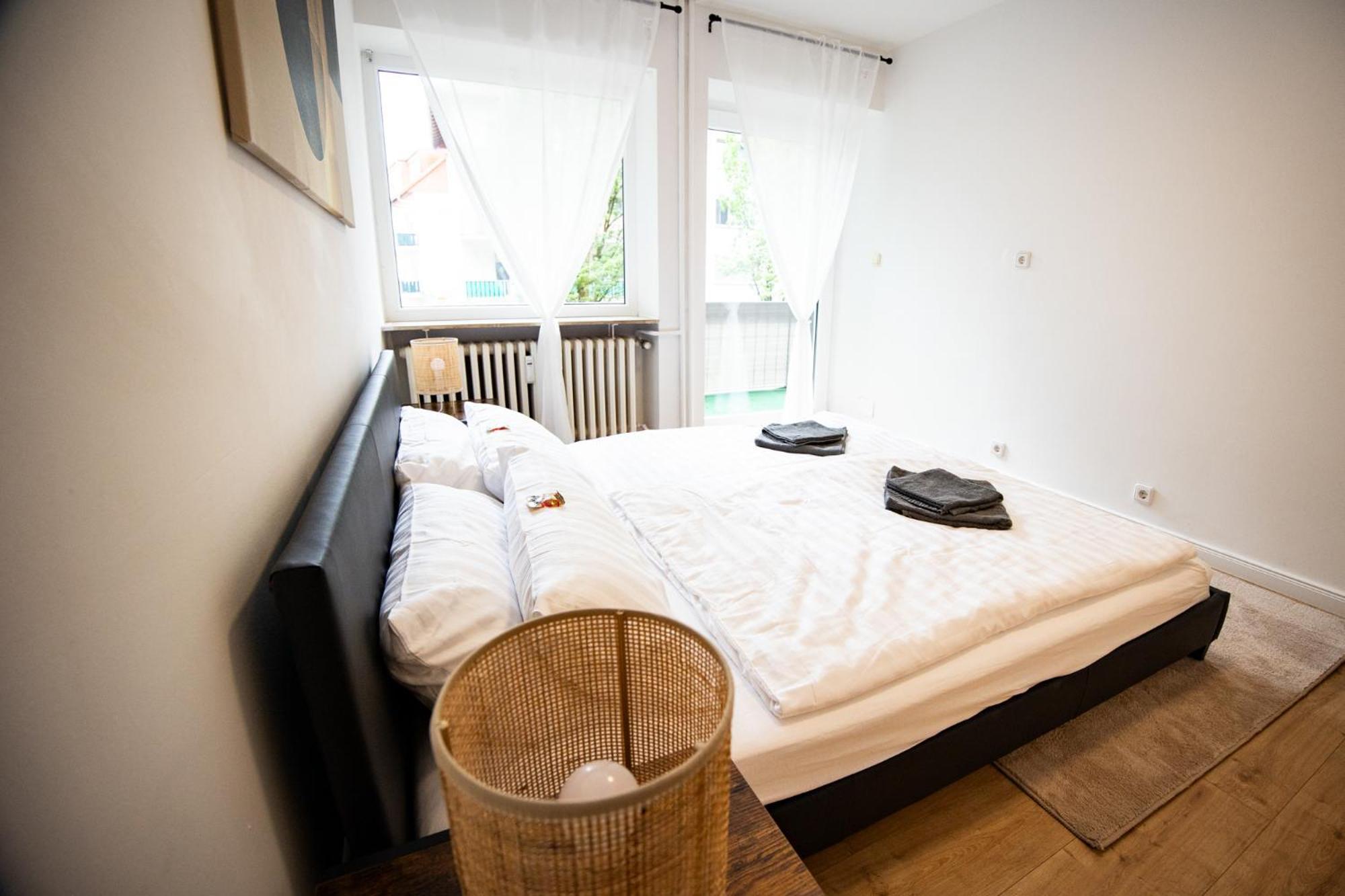 Me Living Bad Pyrmont Innenstadt 10 Meter Balkon Exterior foto